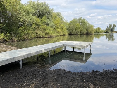 L-shaped jetty over lake